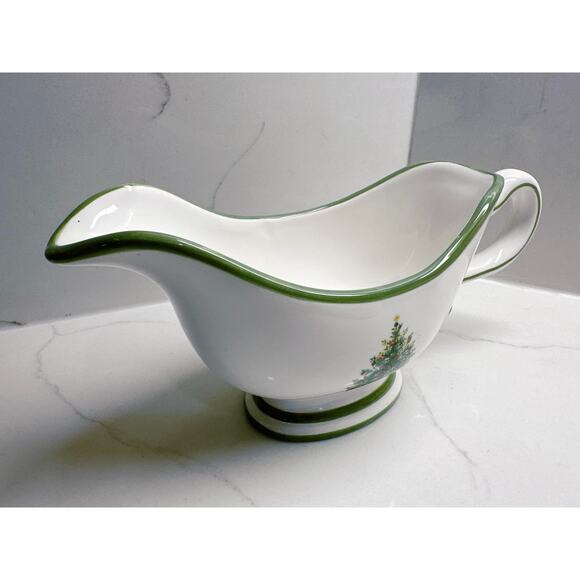Traditions Holiday Celebrations Gravy Boat Made in England - Picture 4 of 7